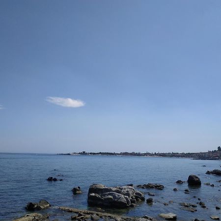 Casa In Borgo Marinaro Lägenhet Giardini Naxos Exteriör bild