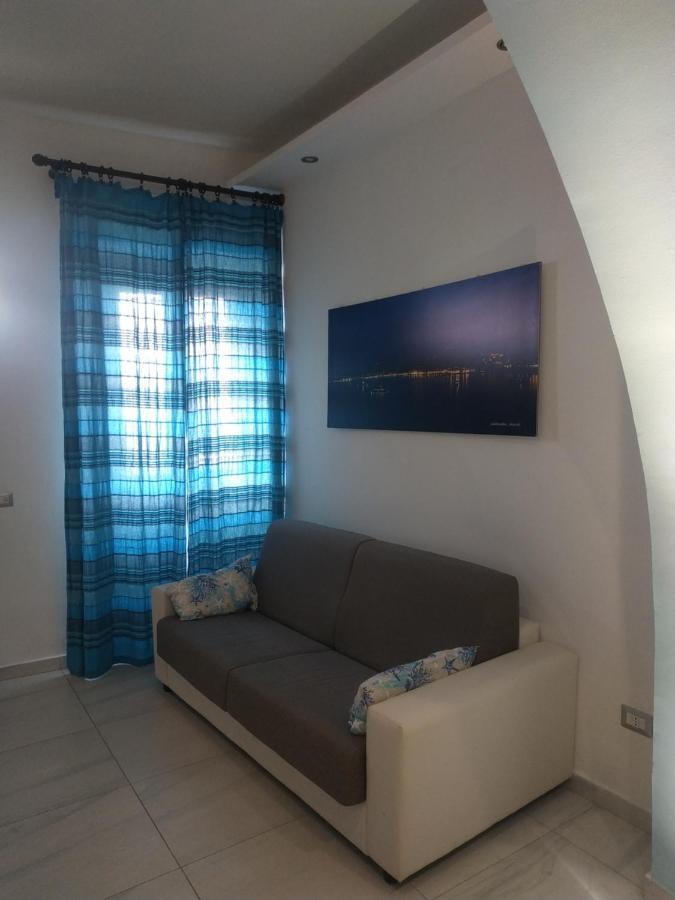 Casa In Borgo Marinaro Lägenhet Giardini Naxos Exteriör bild